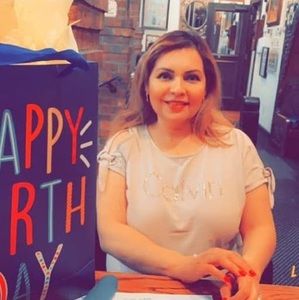 Meet your Posher, Elena